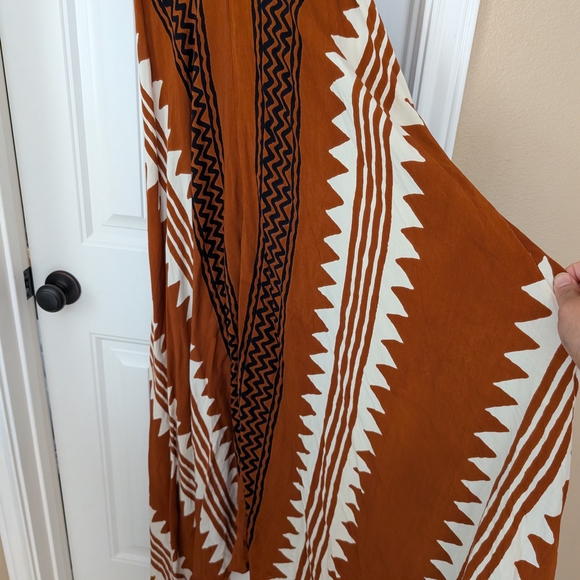 Guadalupe Designs Brown and White Patterned Maxi Dress - Picture 4 of 6